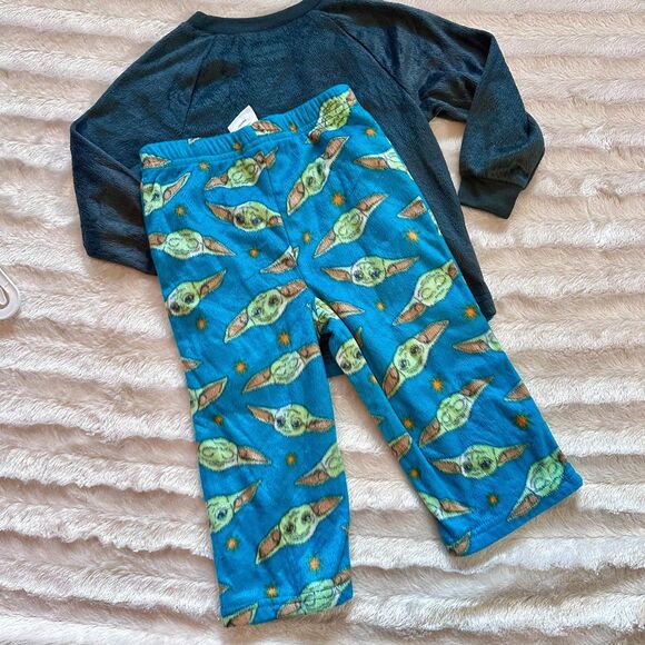Boys Star Wars Pajamas Set Size 2 - Picture 9 of 9